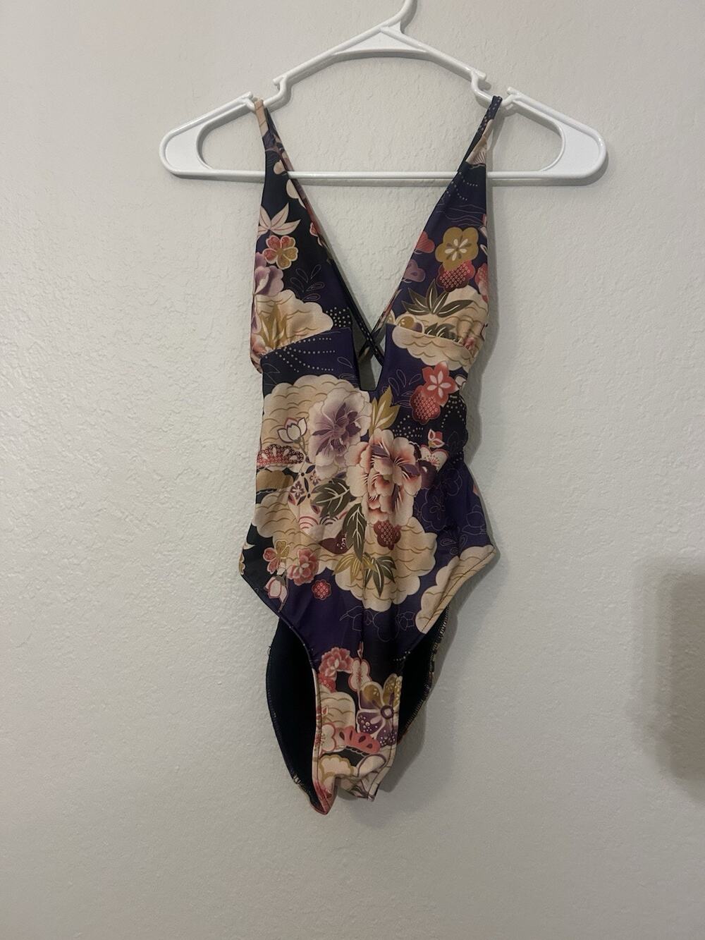 ZARA Women’s Purple Floral top Spaghetti Strap Lined Small